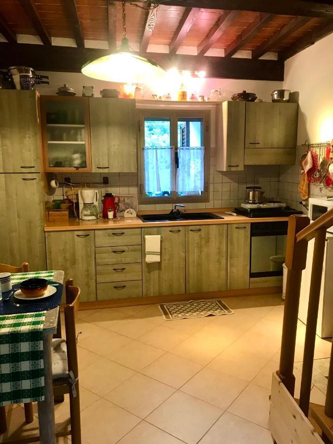 Il Priorato Bed & Breakfast Pescia Exterior photo