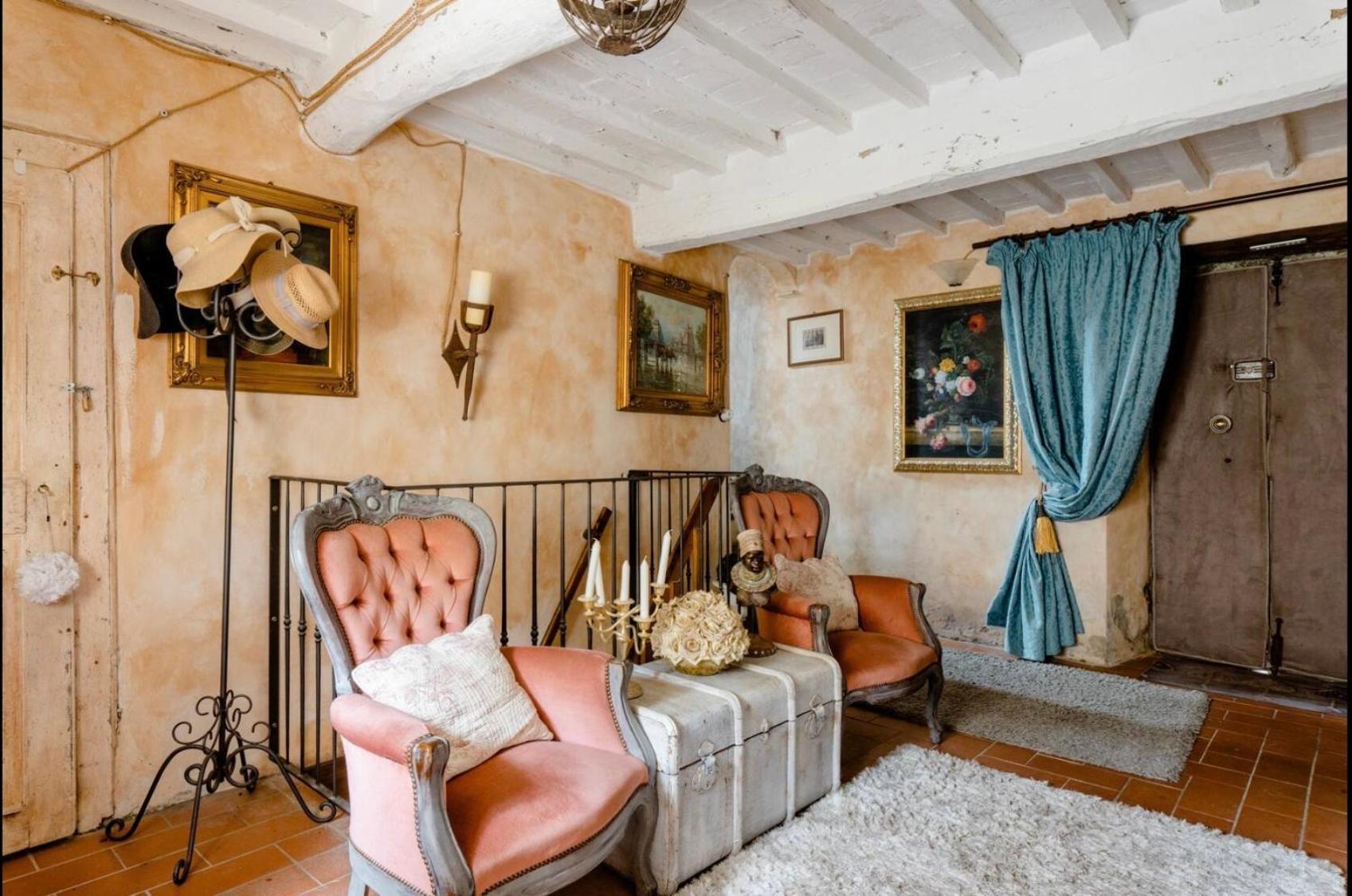 Il Priorato Bed & Breakfast Pescia Exterior photo