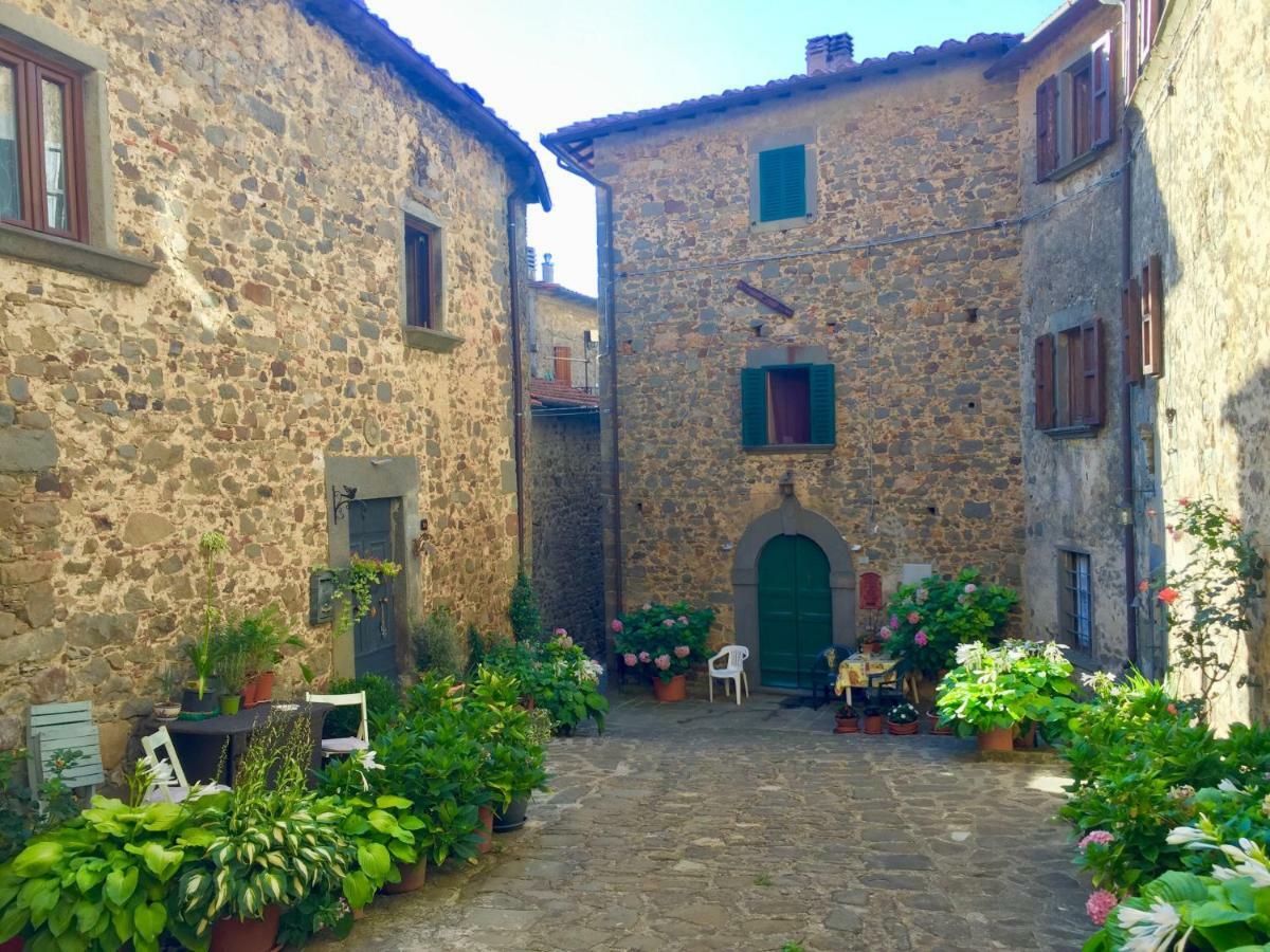 Il Priorato Bed & Breakfast Pescia Exterior photo